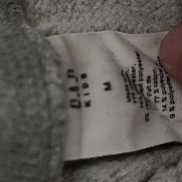 Gap boys tracksuit. - Picture 4 of 5